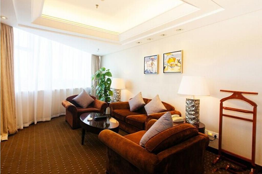 Tienyow Grand Hotel Хайкоу Номер фото